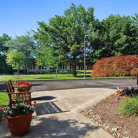 Red Roof Inn Cleveland - Westlake Dış mekan fotoğraf