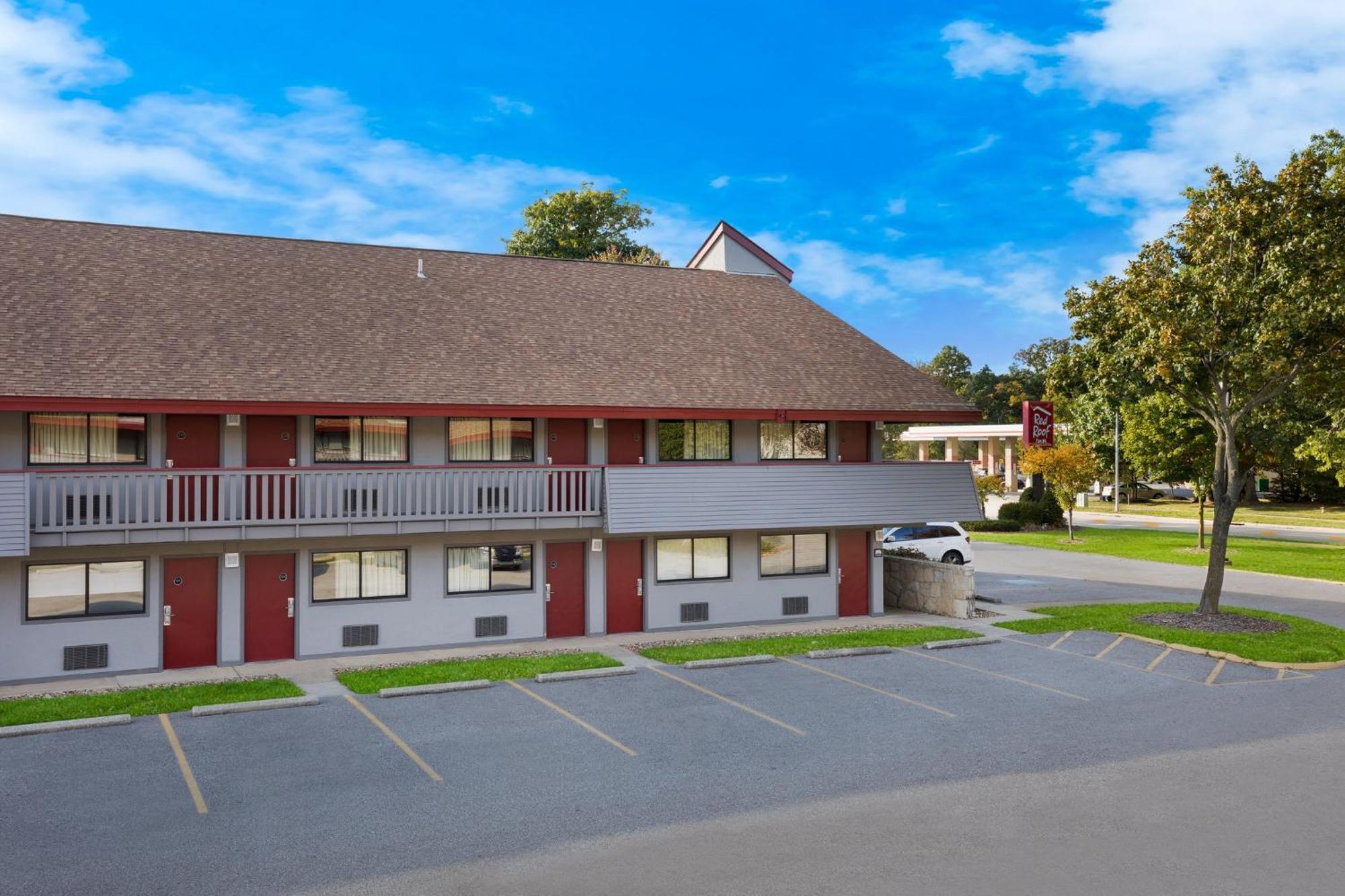 Red Roof Inn Cleveland - Westlake Dış mekan fotoğraf