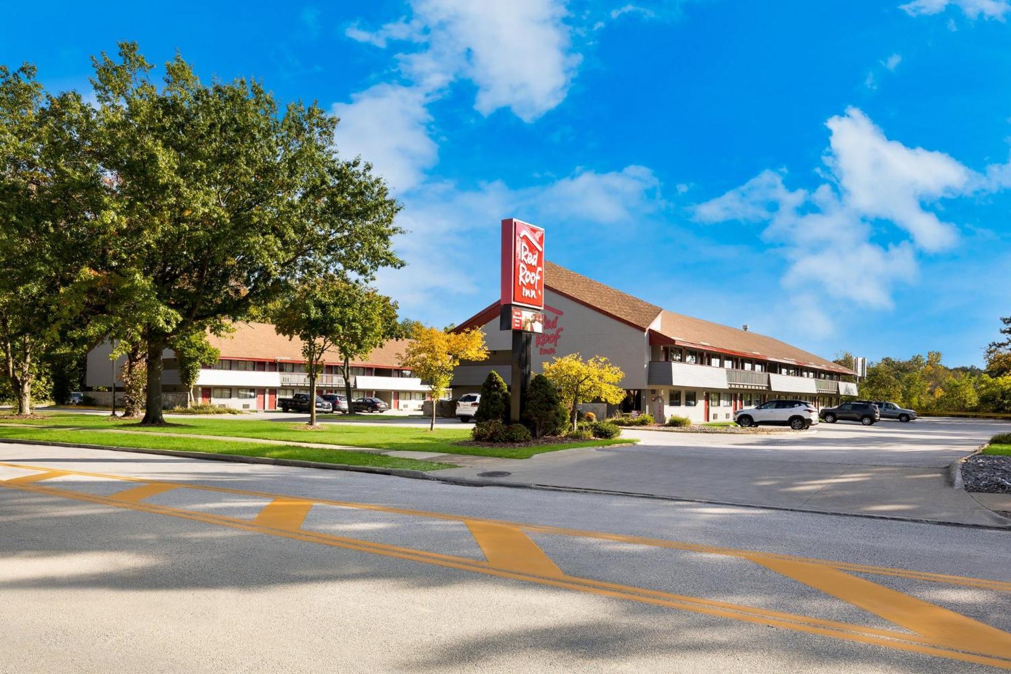 Red Roof Inn Cleveland - Westlake Dış mekan fotoğraf