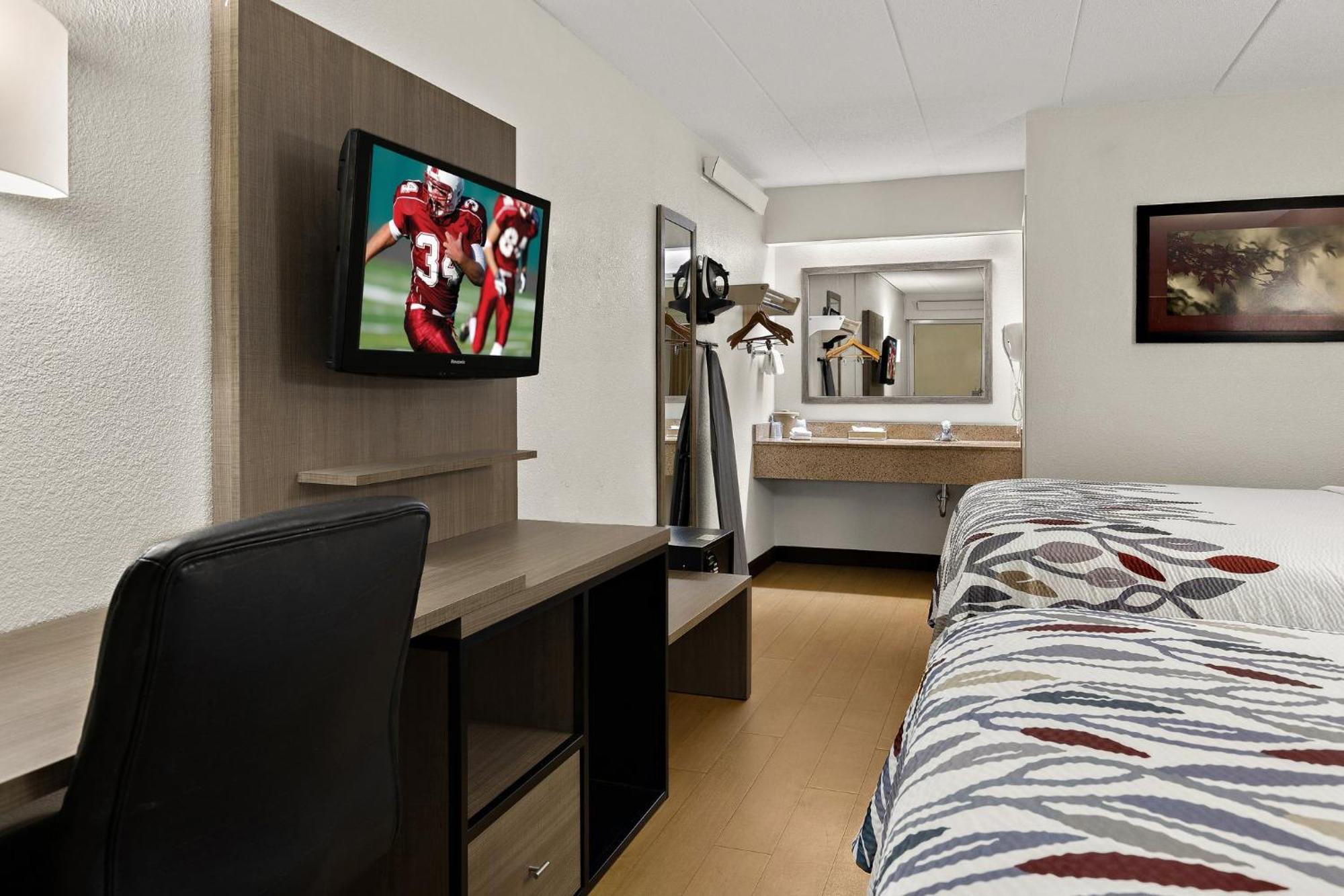 Red Roof Inn Cleveland - Westlake Dış mekan fotoğraf