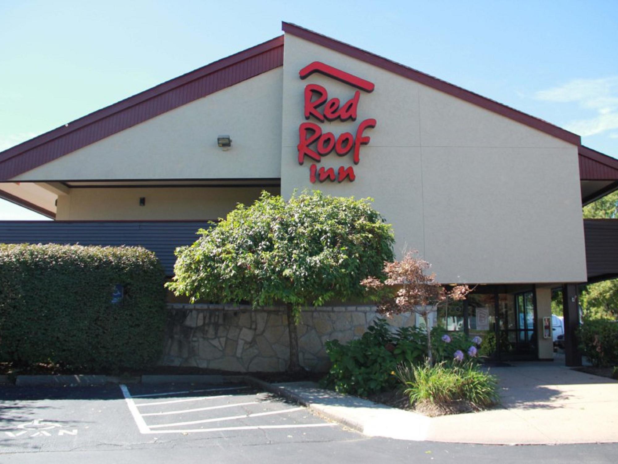 Red Roof Inn Cleveland - Westlake Dış mekan fotoğraf