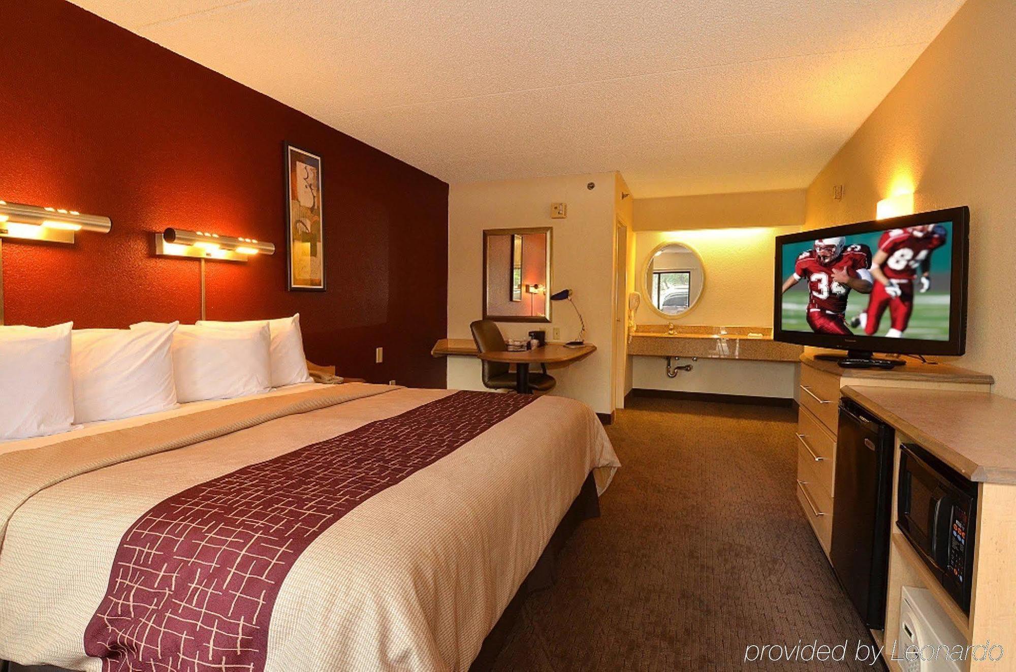 Red Roof Inn Cleveland - Westlake Dış mekan fotoğraf