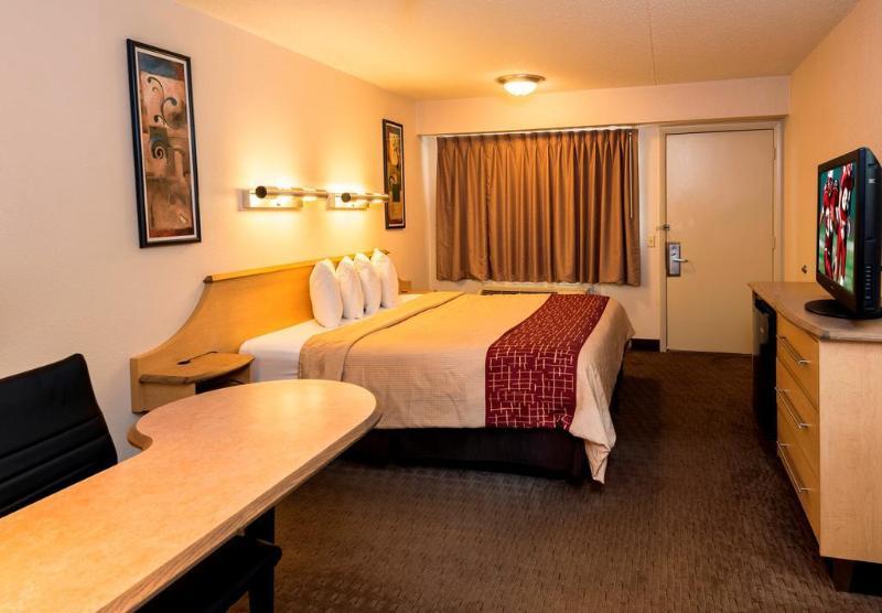 Red Roof Inn Cleveland - Westlake Dış mekan fotoğraf