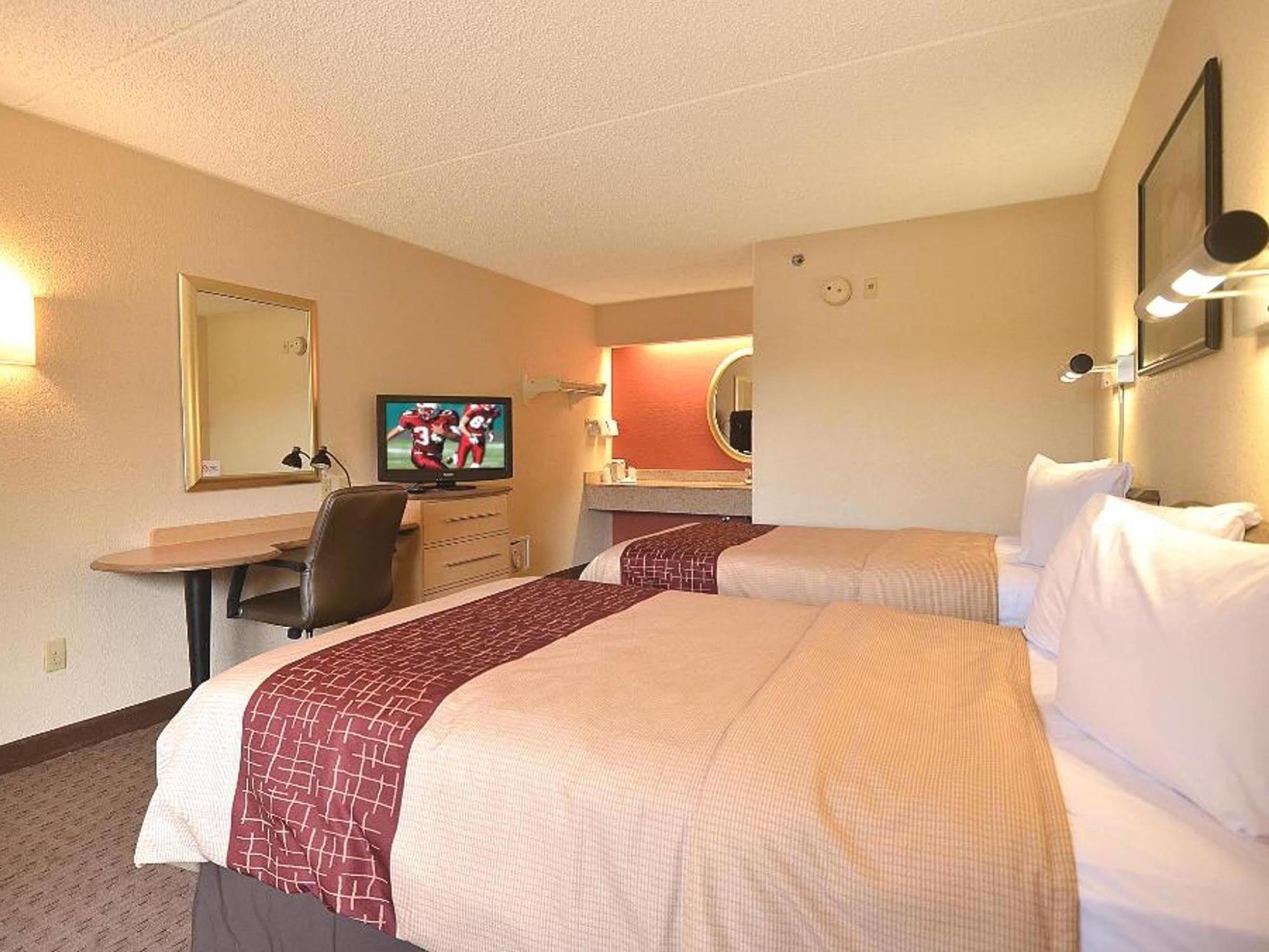 Red Roof Inn Cleveland - Westlake Dış mekan fotoğraf